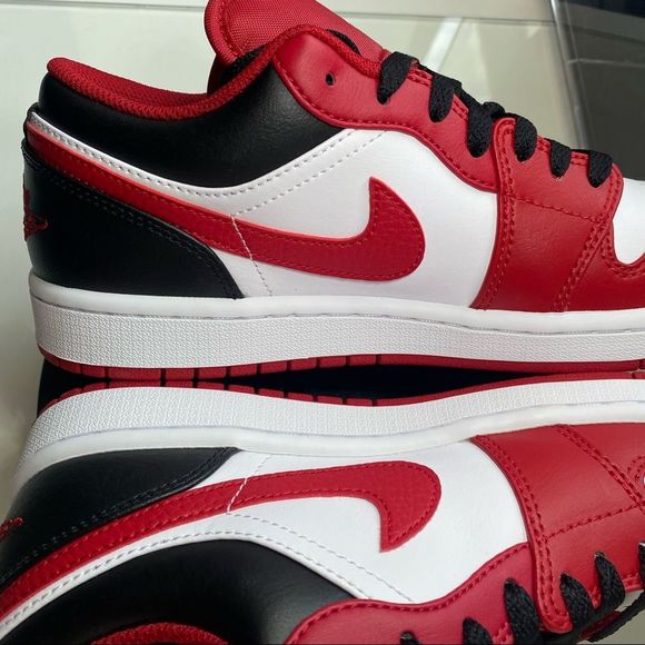 🆕 Air Jordan 1 Low 'Reverse Black Toe' - Picture 6 of 12